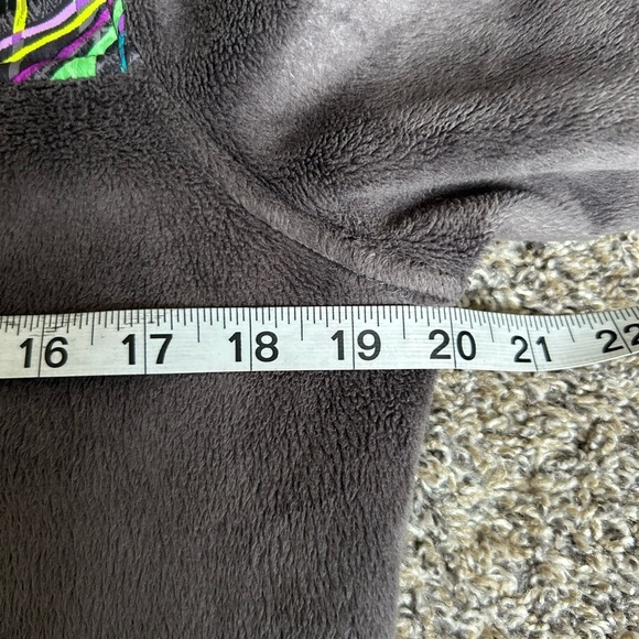 Fila Women’s Gray Fleece zip up Jacket with neon color design size small - Picture 8 of 11